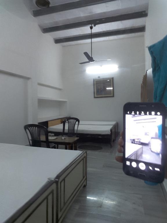 Teerth Guest House Varanasi Exterior photo